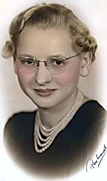 Anne Elizabeth Preidis (1912-1973), photograph taken 1939