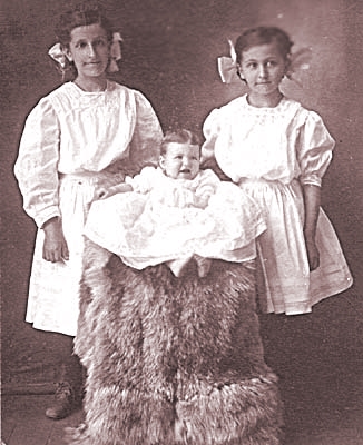 Margaret, Besse, and Edna Lee McClanahan