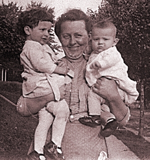 Virgie Lee McClanaha and sons Bert and James June 1915 - Springfield, Ohio