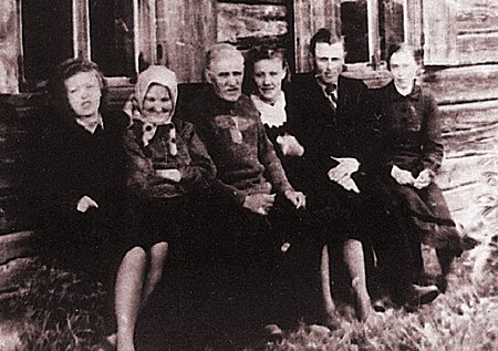 Peter Preidis Family in Lithuania - 1946