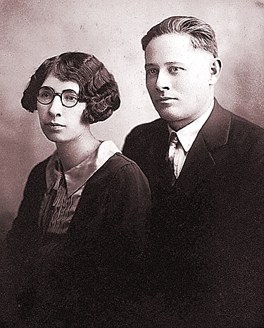 Charles Earl Horine and Roma McGriff on their Wedding Day in December, 1927.