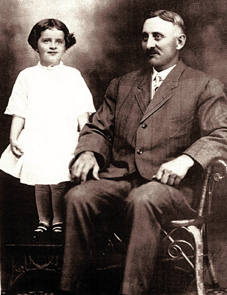 John Willas Horine and his grandaughter Dolores Ann Druley - 1936