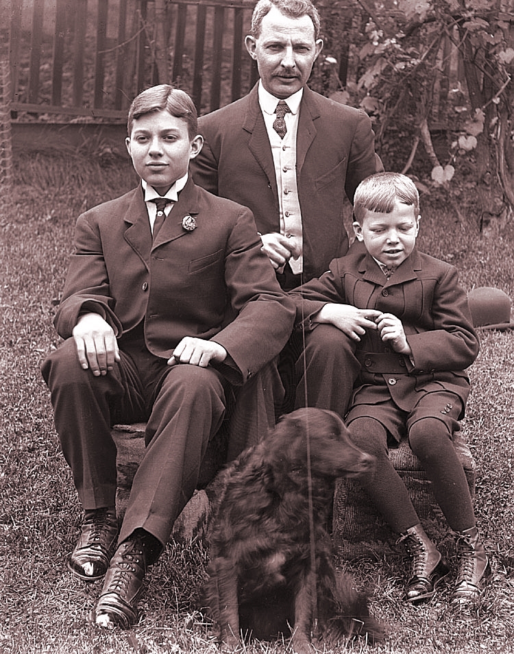 Portrait of George Elmer Fisher and his two sons, James Lee Fisher & George Ross Fisher, ca. 1904