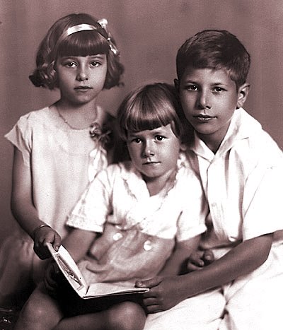 Children of James Lee Fisher and Margaret Ethel Zellman: Upper left: Margaret, right: James Lee Fisher, Jr., Bottom Robert Ross Fisher